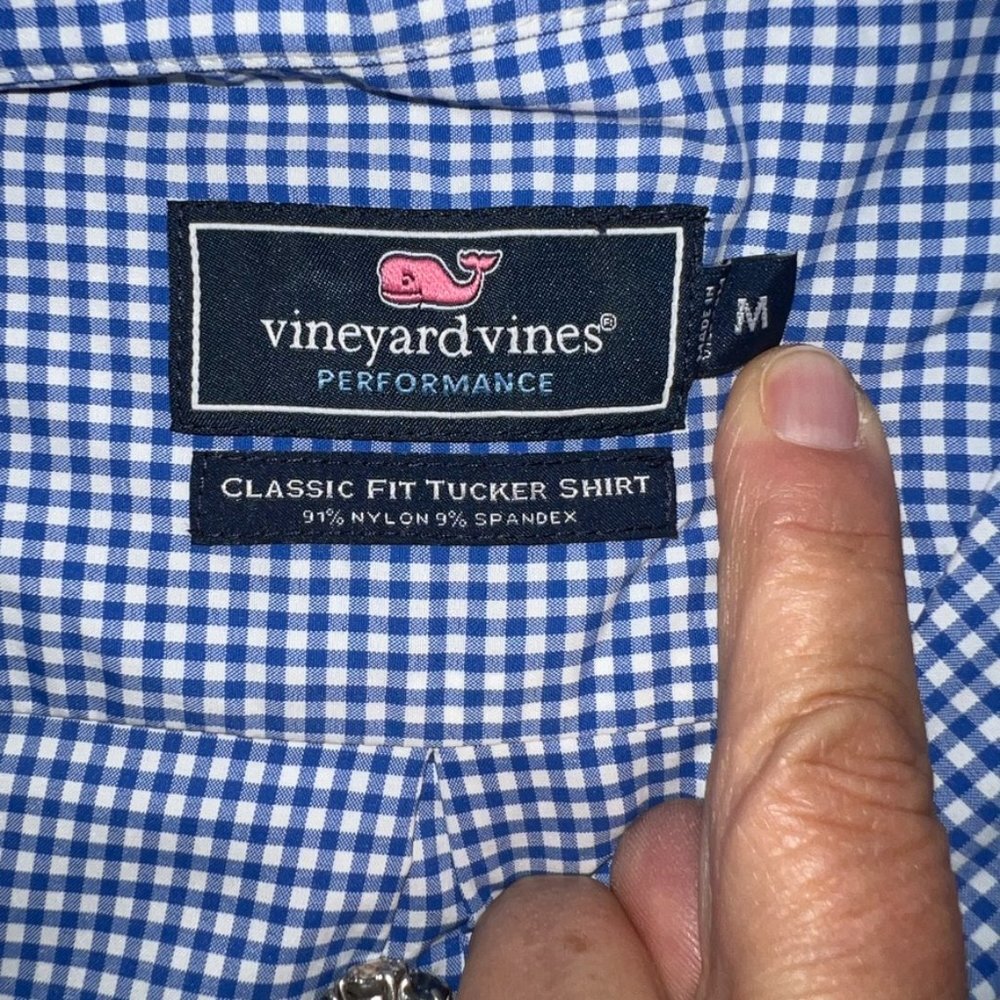 Vineyard Vines Button Down Size M - image 2